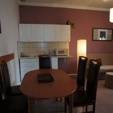 Apartment- Golden 1 公寓 希欧福克